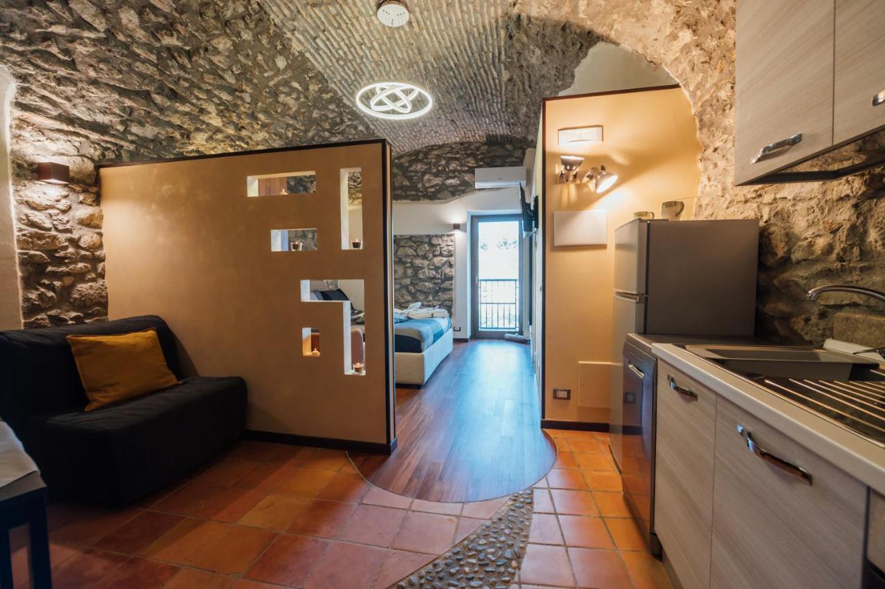 ホテル Vicolo72 Calitri エクステリア 写真