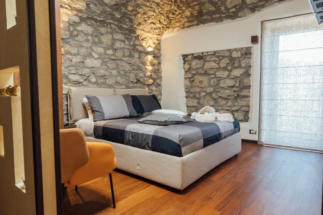 ホテル Vicolo72 Calitri エクステリア 写真