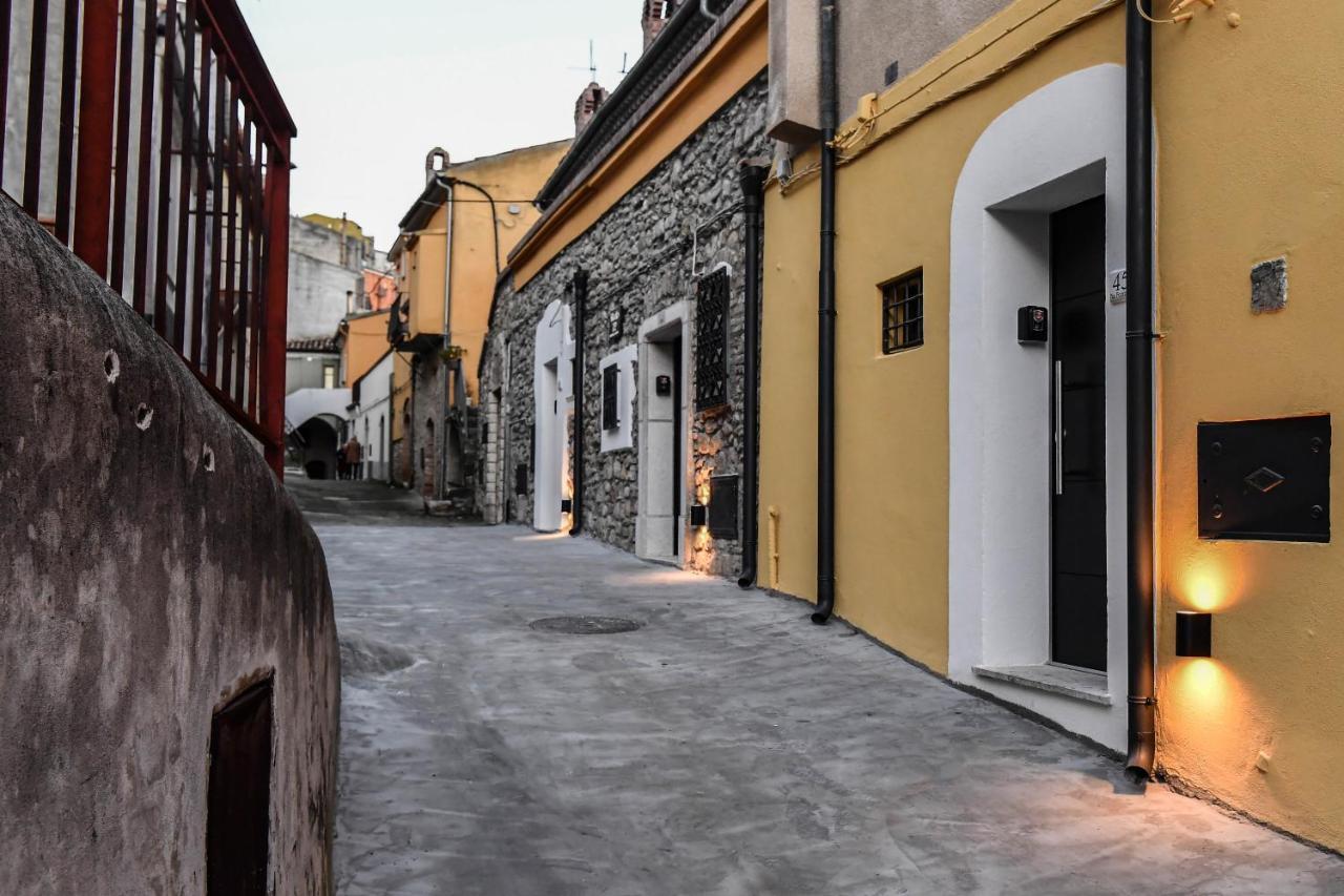 ホテル Vicolo72 Calitri エクステリア 写真