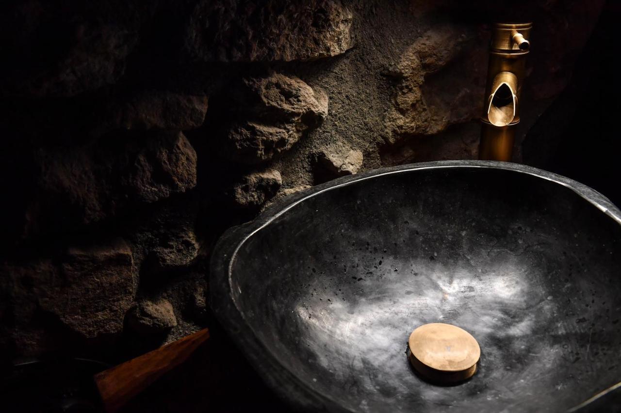 ホテル Vicolo72 Calitri エクステリア 写真